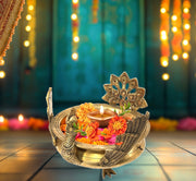 Pooja brass urli
Urli with stand
Handcrafted brass urli
Brass urli with floral design