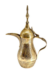 Table Serving Saudia Dallah
Hotel Serving Coffee Pot
Hand Made Arabic Coffee Pot
Emirati Brass Coffee Dallah