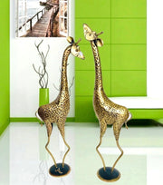 Metal home decor Giraffe
Hand Made Metal Giraffe Pair