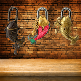 Brass antique fish-shaped padlock with turquoise detailing
Vintage-style brass padlock handmade in India
Handcrafted fish design lock with antique patina finish
Decorative brass padlock with traditional Indian craftsmanship
Brass fish lock with rustic and turquoise stone work