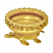 Made by brass material
Made by hand engraved
Traditional brass urli for home decor
Antique brass urli bowl