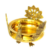 Antique brass urli bowl
Brass urli for flower decoration
Brass urli for gifting
Brass urli centerpiece