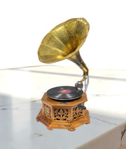 wood brass Gramophone
Functional Gramophone
Hand made Gramophone
Vintage Gramophone
His Masters voice Gramophone
Vintage Brass Gramophone