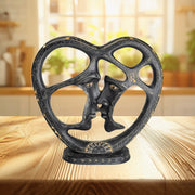 Kissing Lovers Statue
Custom Resin Statue
Couple Anniversary Gift
Collectable Figurine