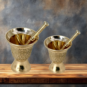 Brass Hawn
Hawan/Hand grinder pot
Saffron crusher pot