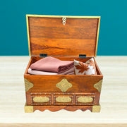Mango wood storage box
Vintage wooden trunk Sharjah
Antique style storage box
Handcrafted wooden chest UAE