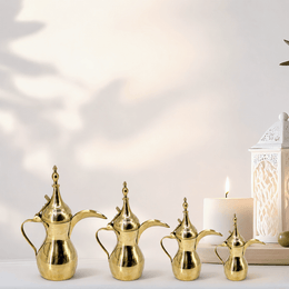 Traditional Arabic Dallah Raslan, Table Serving Coffee Dallah, Hotel Serving Coffee Dallah, Emirati Coffee Pot
